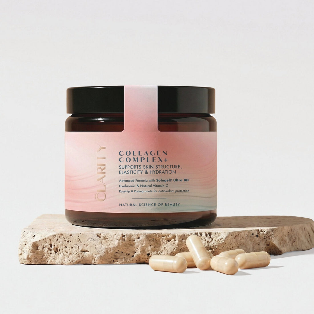 COLLAGEN COMPLEX+ | Intensywne nawilżenie od wewnątrz + 275 mg kwasu hialuronowego i witamina C · Dla bardziej sprężystej, gładkiej i promiennej skóry · 180 kapsułek